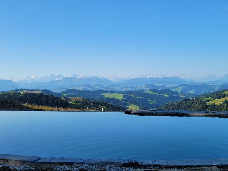 Lüderenalp Badeteich